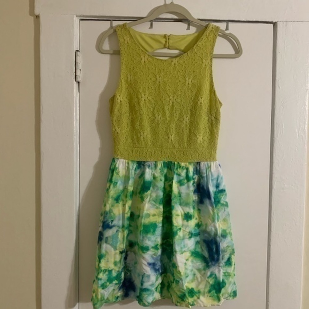 As U Wish‎ Floral Green Semi Lace Dress Size 5